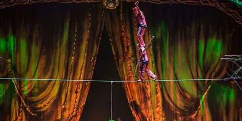 cirque du soleil performance at Zarkana